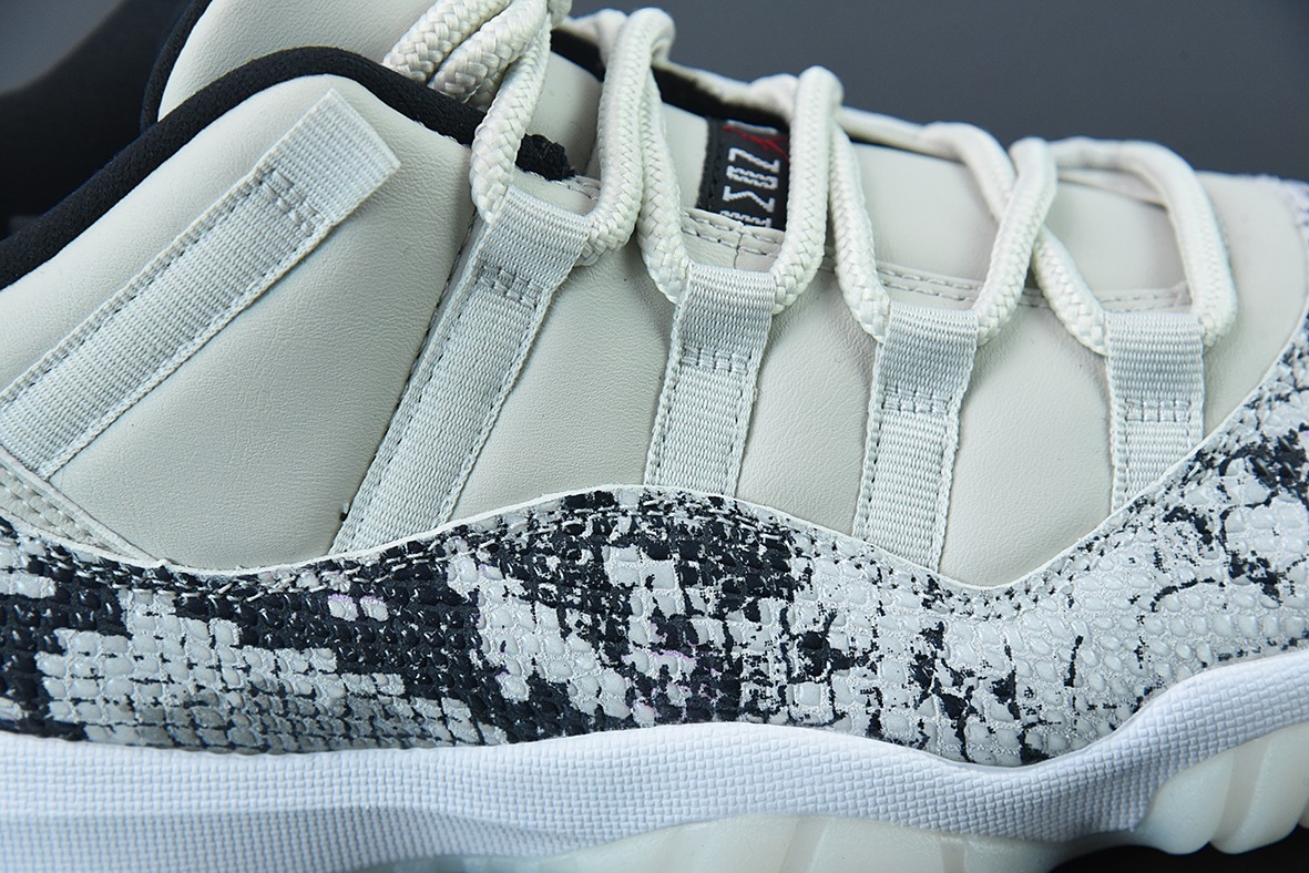 Air Jordan 11 Retro Low 白蛇低帮男士运动鞋 货号：CD6846-002