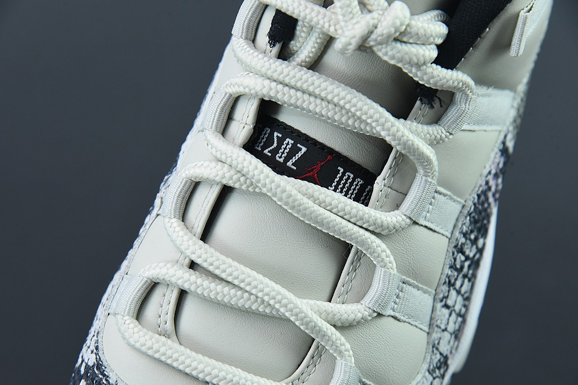 Air Jordan 11 Retro Low 白蛇低帮男士运动鞋 货号：CD6846-002