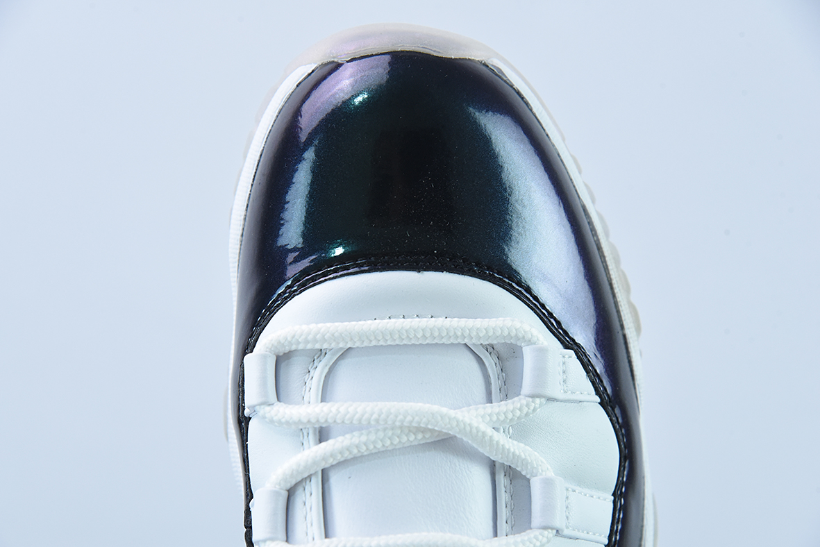 Air Jordan 11 Retro Low 变色龙低帮男士运动鞋 货号：528895-145