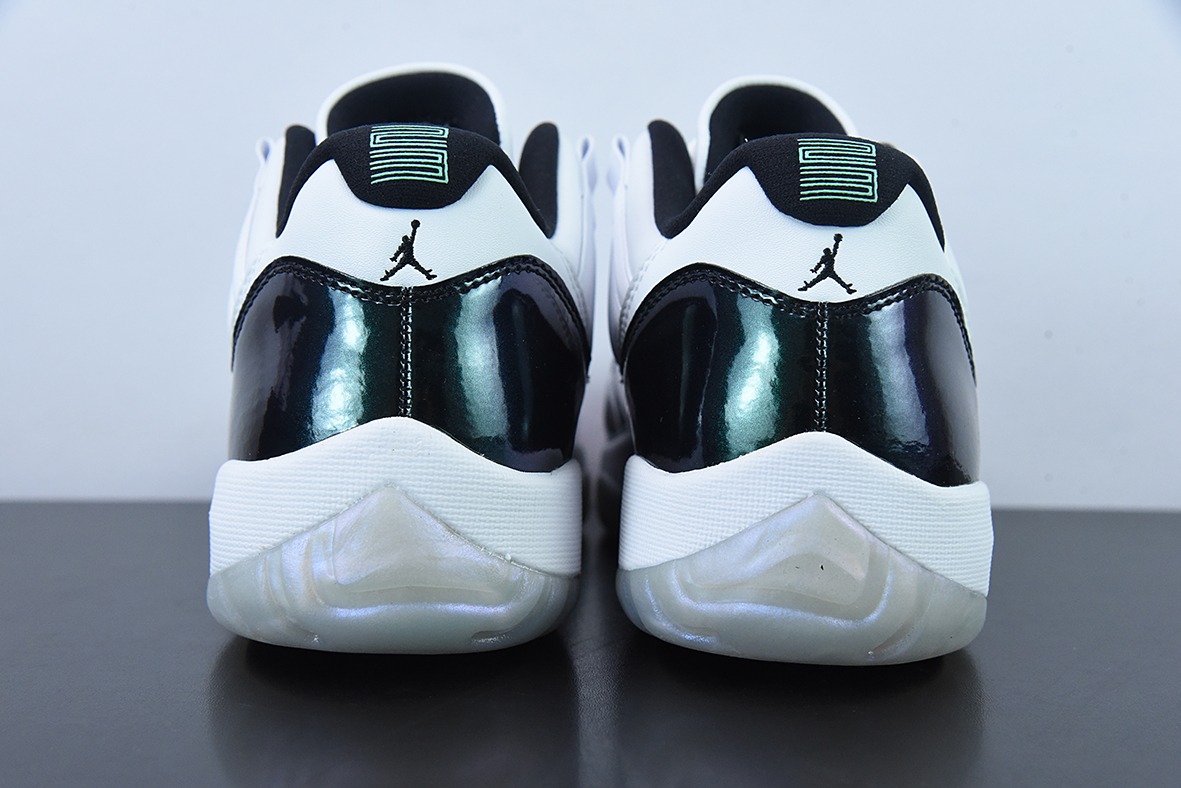Air Jordan 11 Retro Low 变色龙低帮男士运动鞋 货号：528895-145