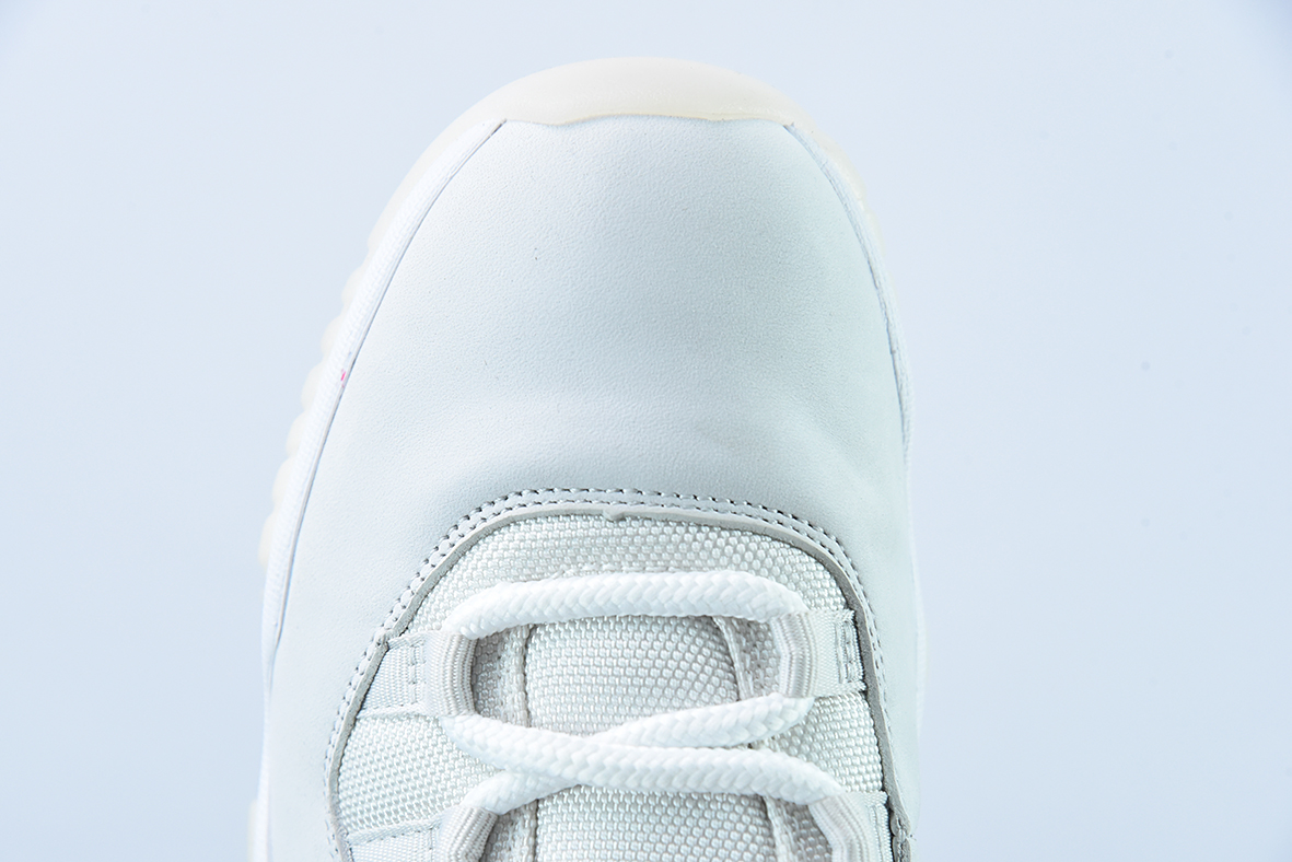 Air Jordan AJ11乔11 " Platinum Tint" 兔八哥高帮男士篮球鞋 货号： 378037-016