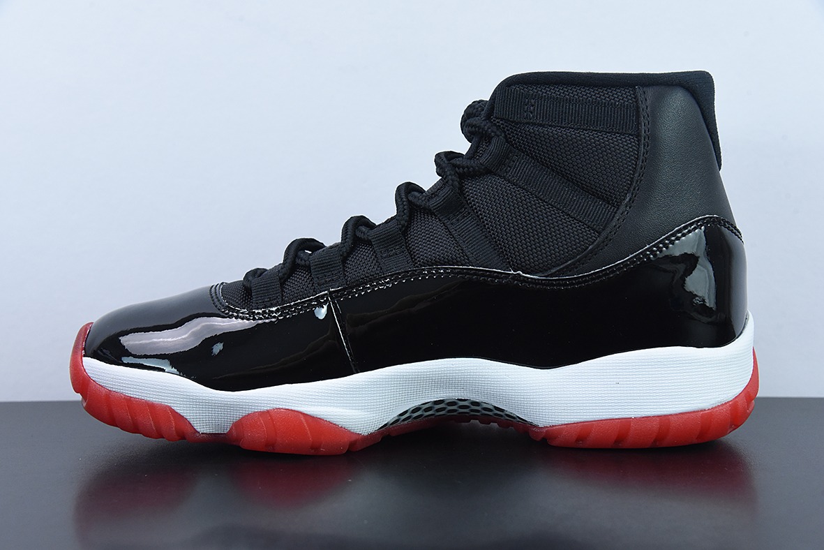 Air Jordan 11 Bred 高帮男士篮球鞋 黑红 货号：378037 061