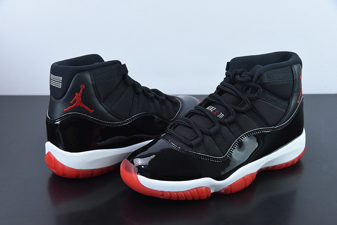 Air Jordan 11 Bred 高帮男士篮球鞋 黑红 货号：378037 061