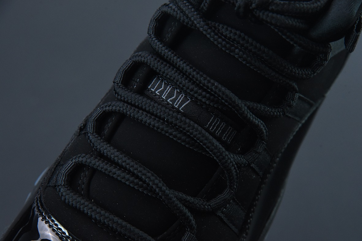 Air Jordan 11 Retro 高帮男士篮球鞋 黑伽马 货号：378037-005
