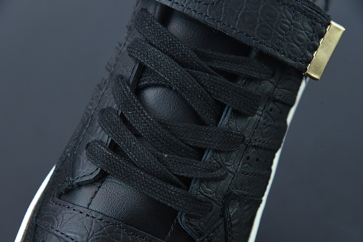 阿迪达斯Adidas三叶草 Originals Forum 84 Low 罗马系列魔术贴低帮复古系带百搭休闲运动板鞋HP5550