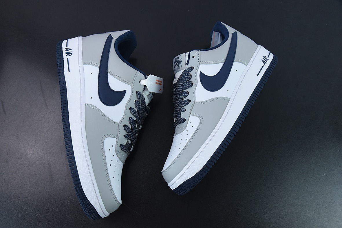 Nike Air Force 1 Low ’07 灰蓝满天星配色 空军一号低帮货号：KU5696-002