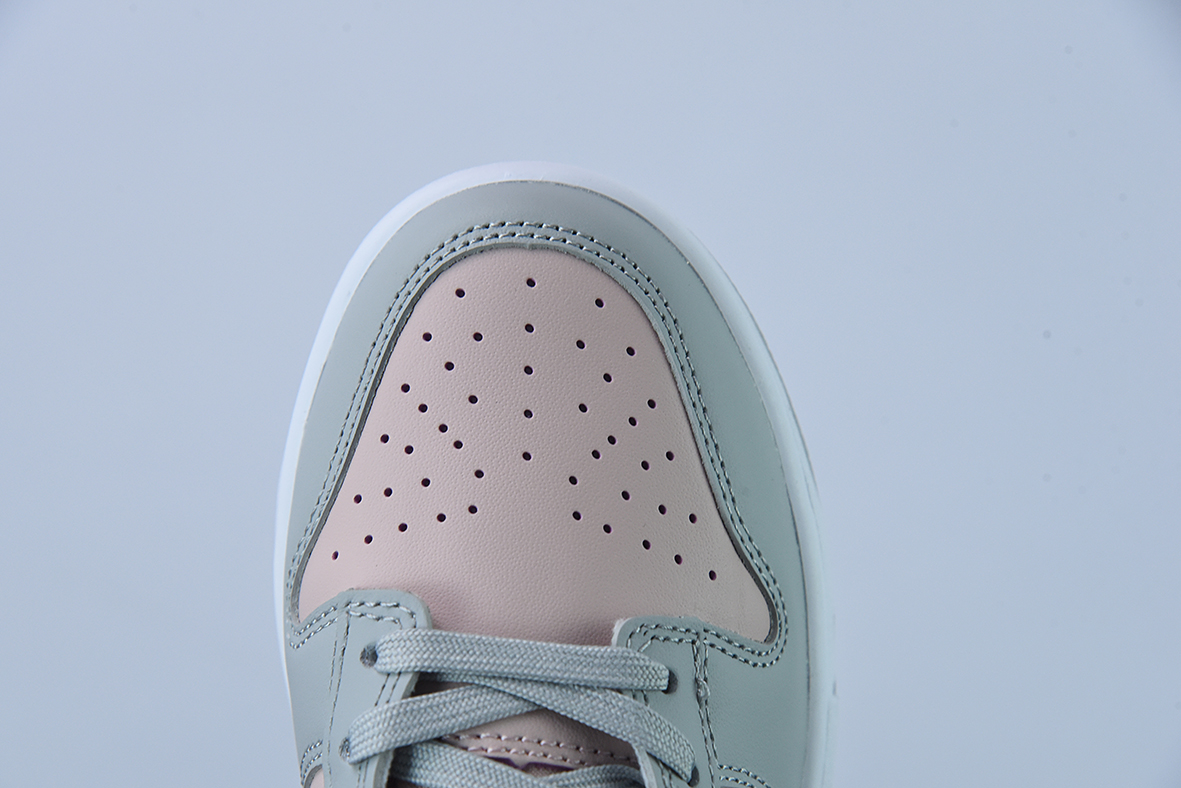 NK Dunk Low "Pink/Grey" 复古百搭低帮休闲板鞋 粉灰拼接货号:DM8329-600