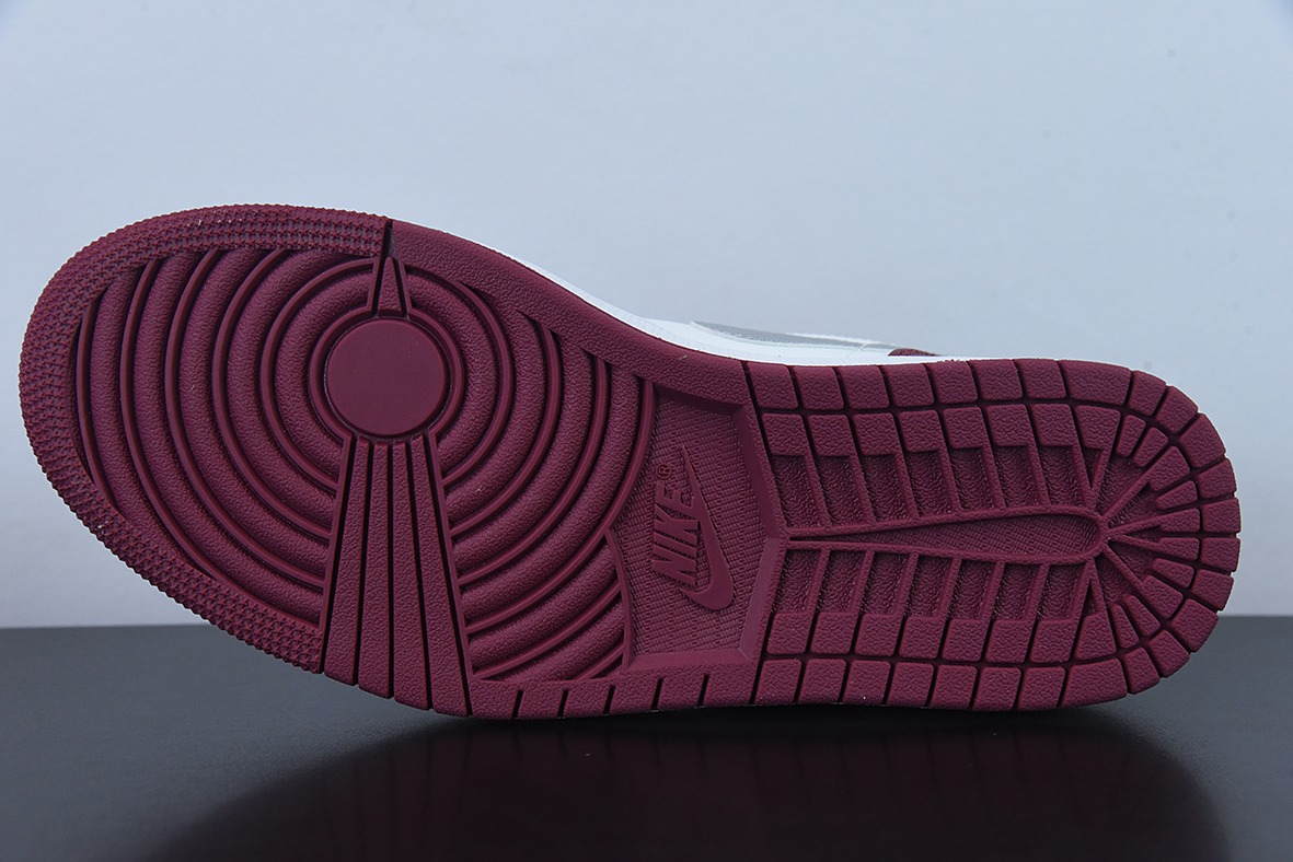 Air Jordan 1 Low “Bordeaux”白酒红银勾低帮休闲板鞋 货号：553558 615