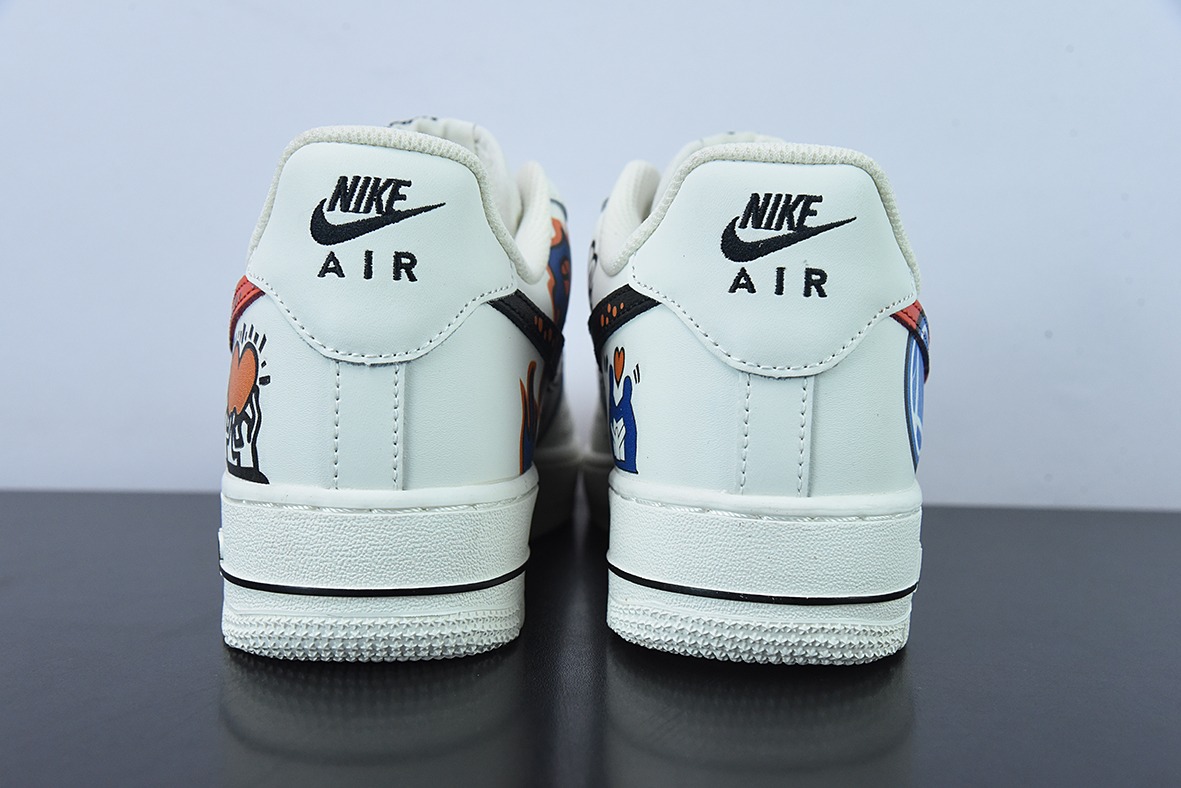 Air Force 1 '07 Low"God of love/Graffiti"空军一号米白彩色爱神丘比特涂鸦印花”板鞋CW2288-226