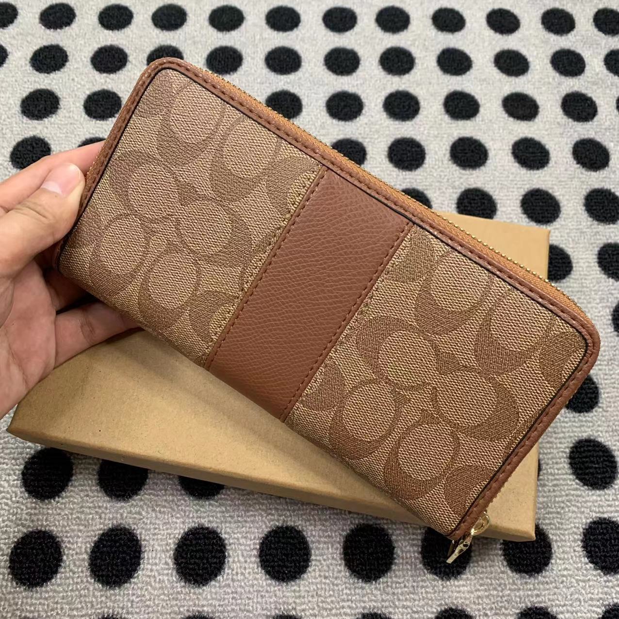 Coach ～COACH 女士钱包 F52859 长款钱包 外贸质量 尺寸：20*10*2CM