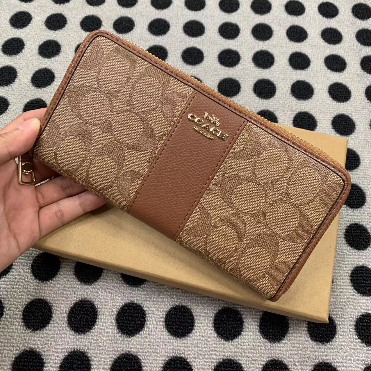 Coach ～COACH 女士钱包 F52859 长款钱包 外贸质量 尺寸：20*10*2CM