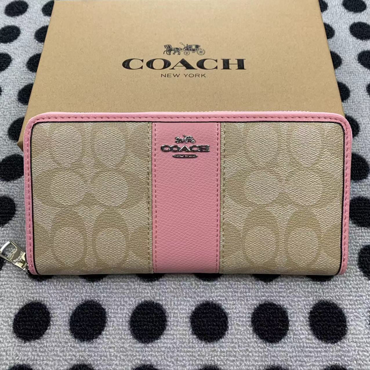 Coach ～COACH 女士钱包 F52859 长款钱包 外贸质量 尺寸：20*10*2CM