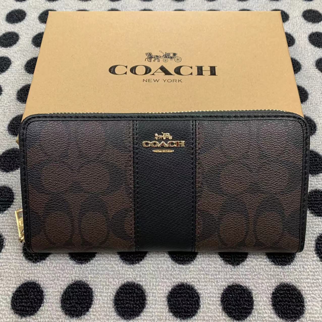 Coach ～COACH 女士钱包 F52859 长款钱包 外贸质量 尺寸：20*10*2CM