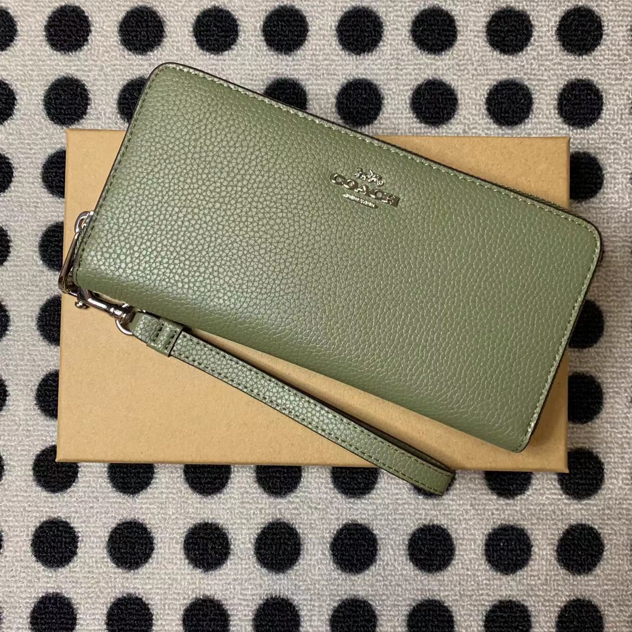 Coach ～COACH 女士钱包 手挽钱包 拉链 C4451