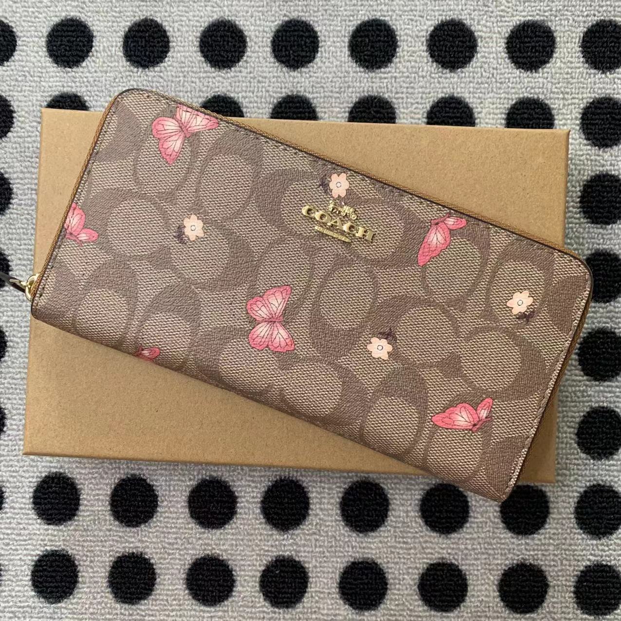 Coach ～COACH 长款女士钱包 F31823 粉蝴蝶 卡其蝴蝶 苹果