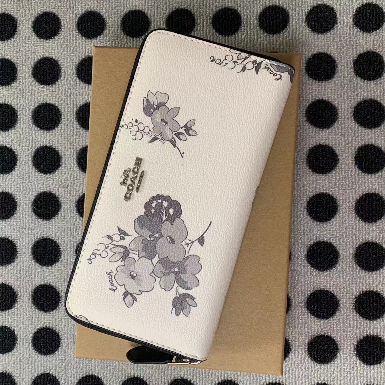 Coach ～COACH 女士钱包 长款钱包 73345 31572 29931 78108 73663