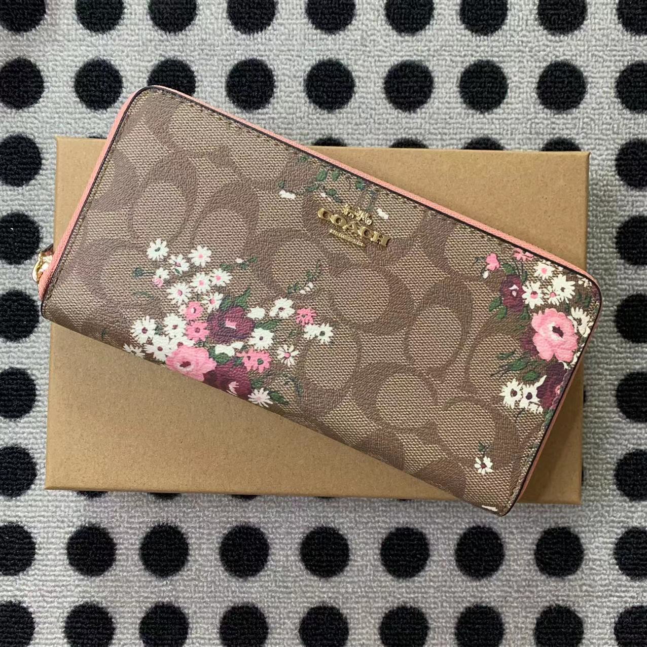 Coach ～COACH 女士钱包 长款拉链钱包