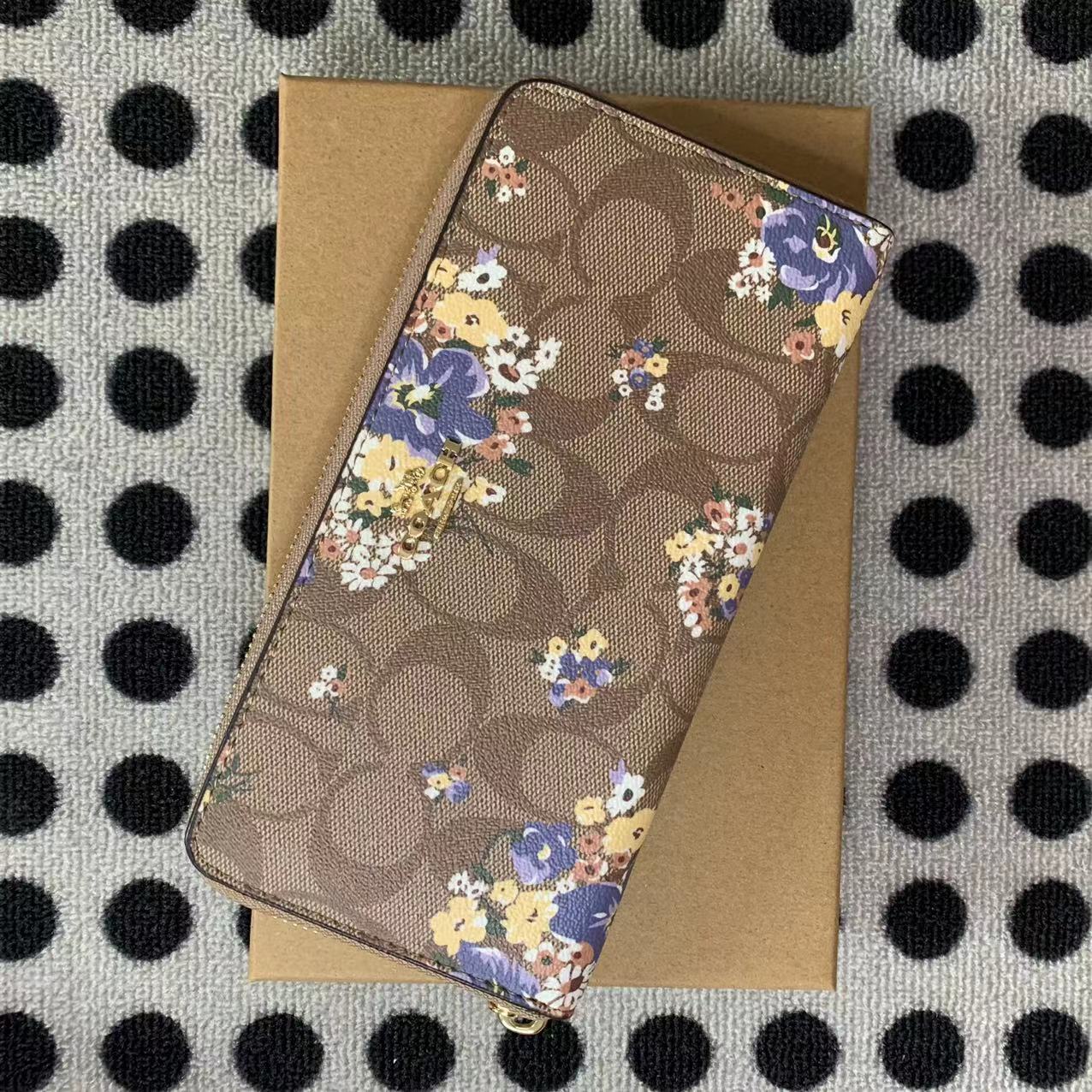 Coach ～COACH 女士钱包 长款拉链钱包