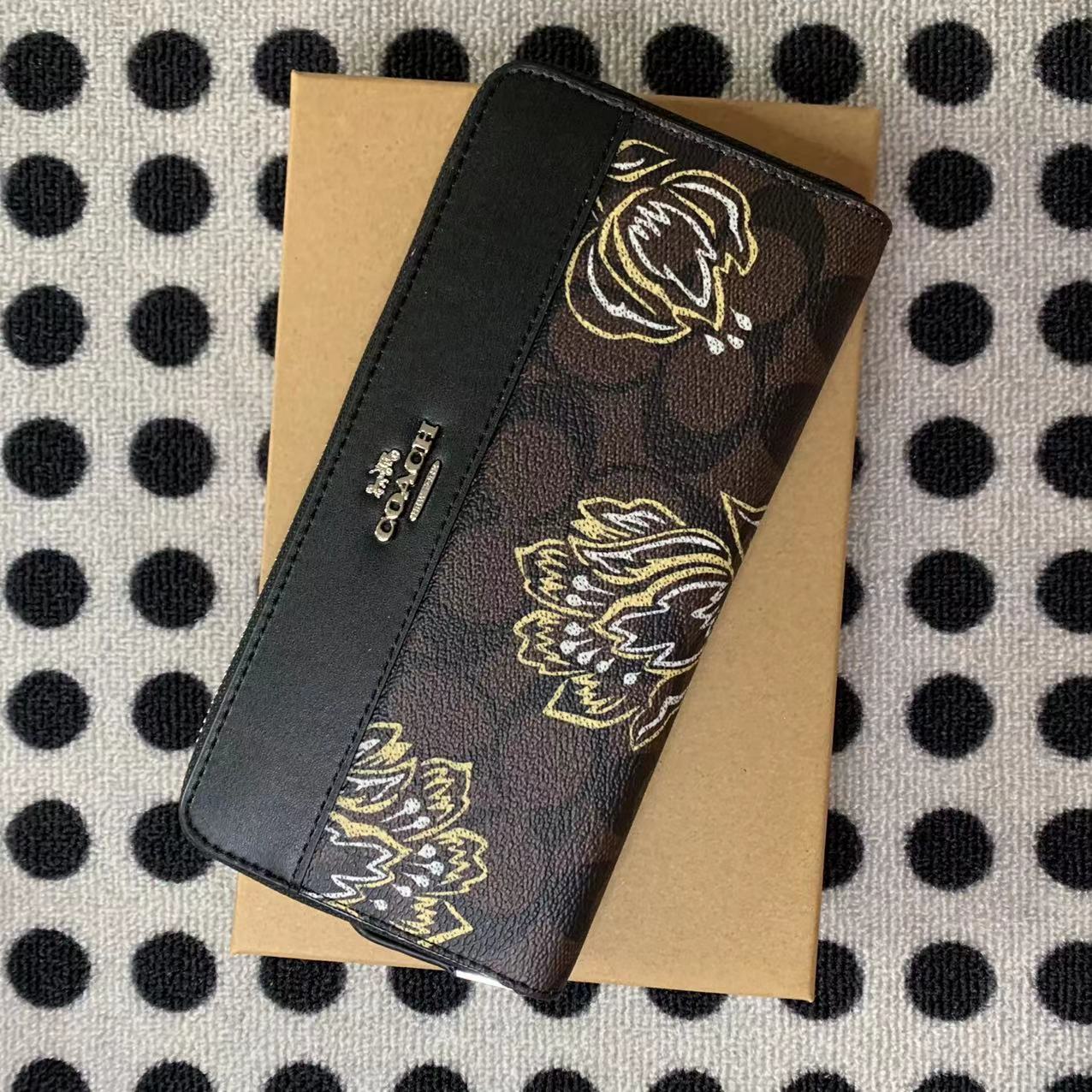 Coach ～COACH 女士钱包 53659 76871 78075 76870 52424