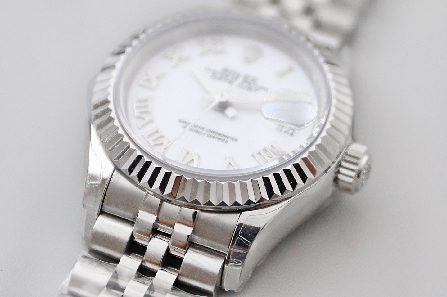 TWS新品 28Mm日志女装腕表
