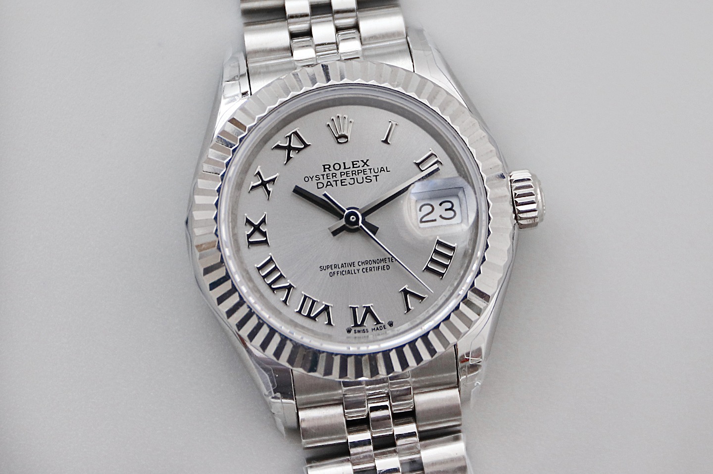 TWS新品 28Mm日志女装腕表