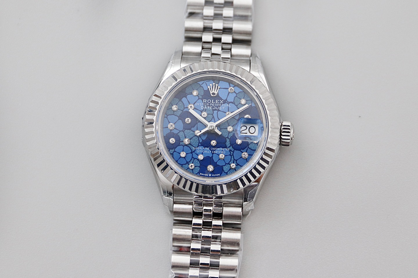 TWS新品 28Mm日志女装腕表