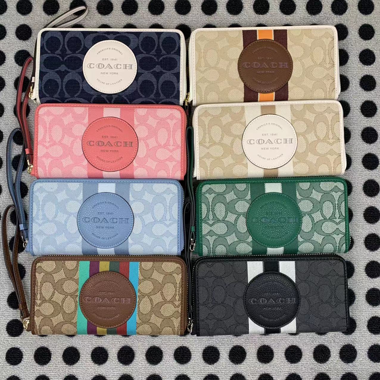 Coach ～COACH 女士手挽钱包 手机包 C9073