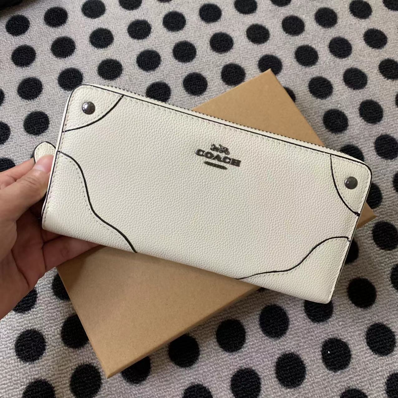 Coach ～COACH 女士钱包 F52645