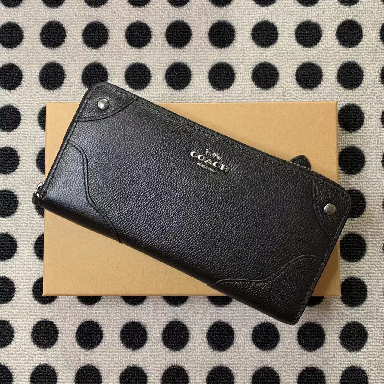 Coach ～COACH 女士钱包 F52645