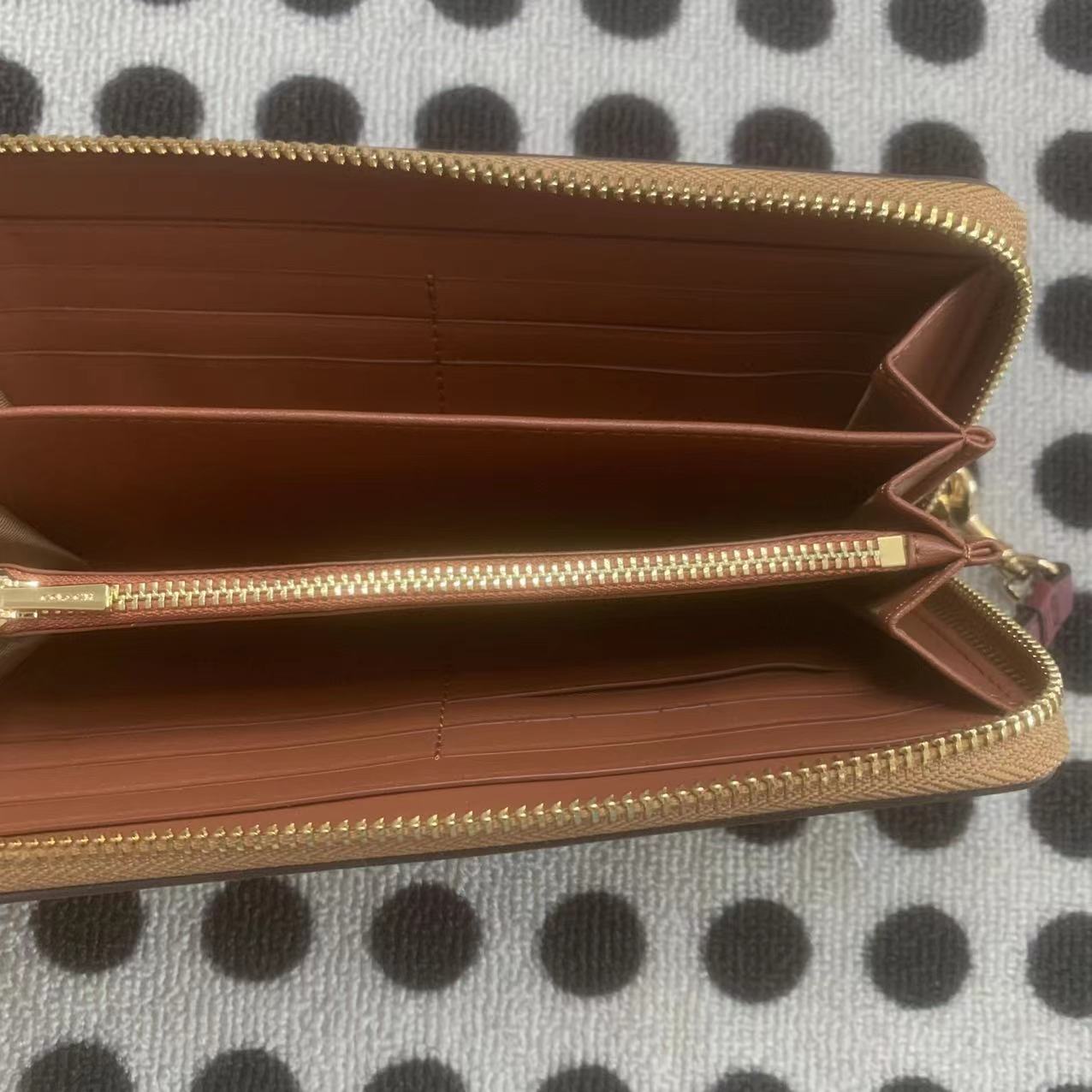Coach ～COACH 女士手挽錢包 C8763
