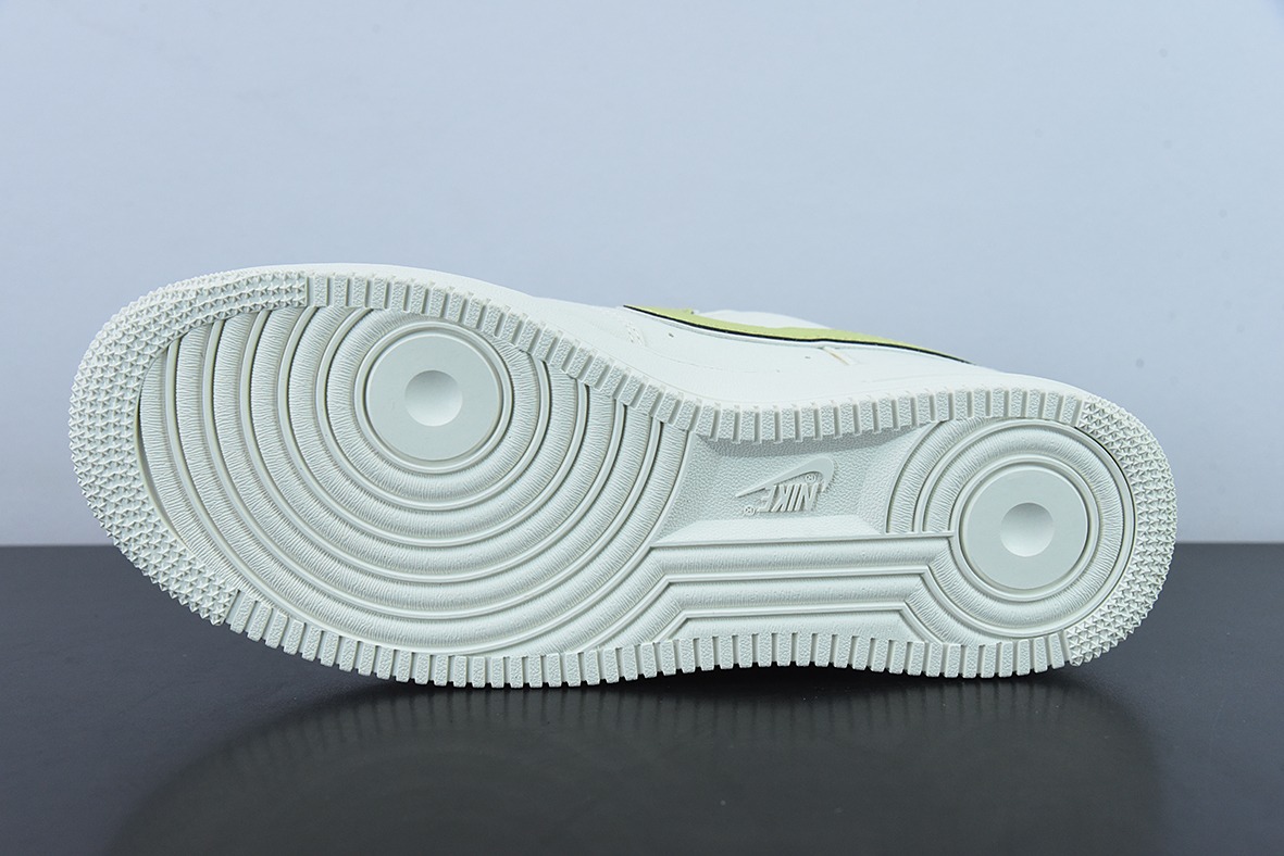 Nike Air Force 1 Low 07 白绿帆布 空军一号低帮 货号：MN5696-109