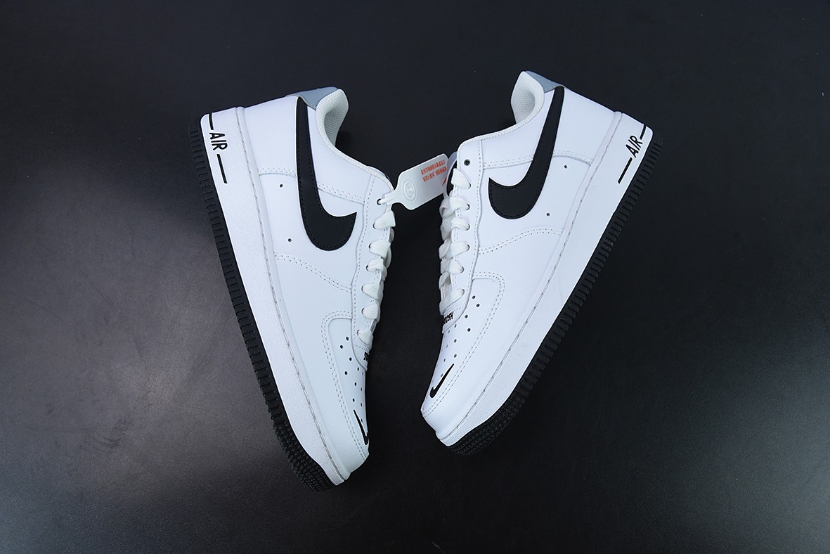 Nike Air Force 1 AF1 空军一号/低帮 白黑 灰尾 刺绣低帮休闲板鞋 货号:CT5531-100