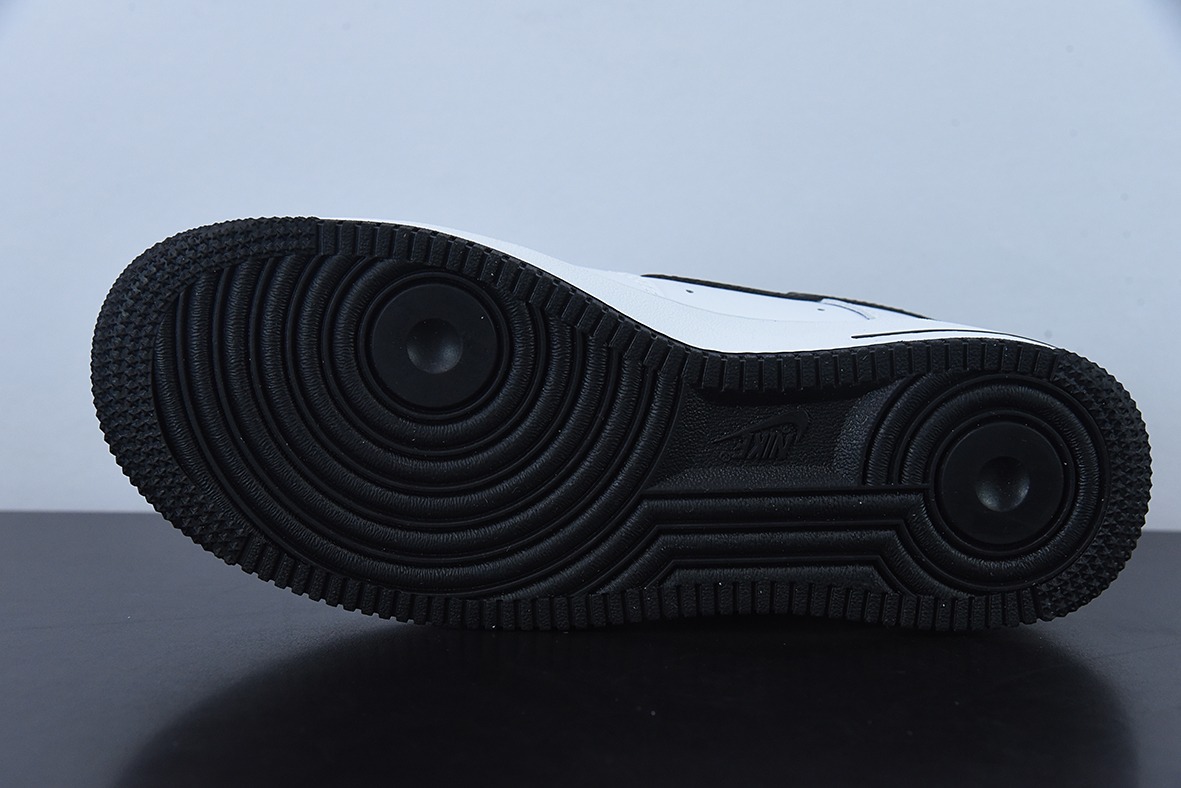 Nike Air Force 1 AF1 空军一号/低帮 白黑 灰尾 刺绣低帮休闲板鞋 货号:CT5531-100