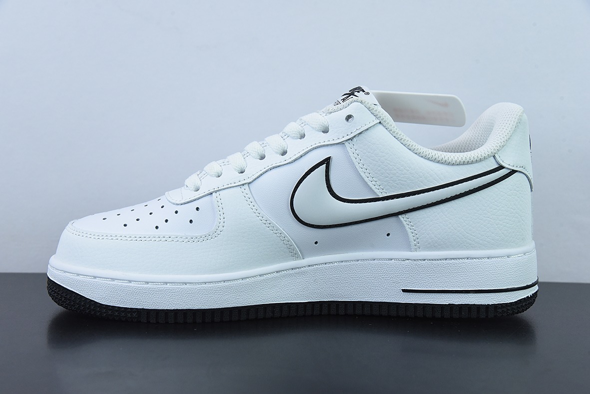 NK Air Force 1 Low 空军一号低帮百搭休闲运动板鞋 白黑高达 货号：KK1256-657