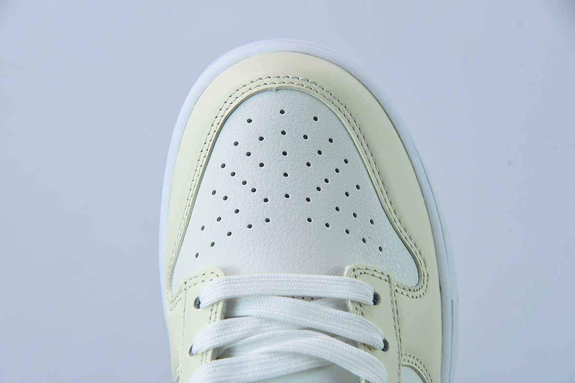 Nike SB Zoom Dunk Low 板鞋 系列经典百搭休闲运动板鞋货号：DJ6188-100