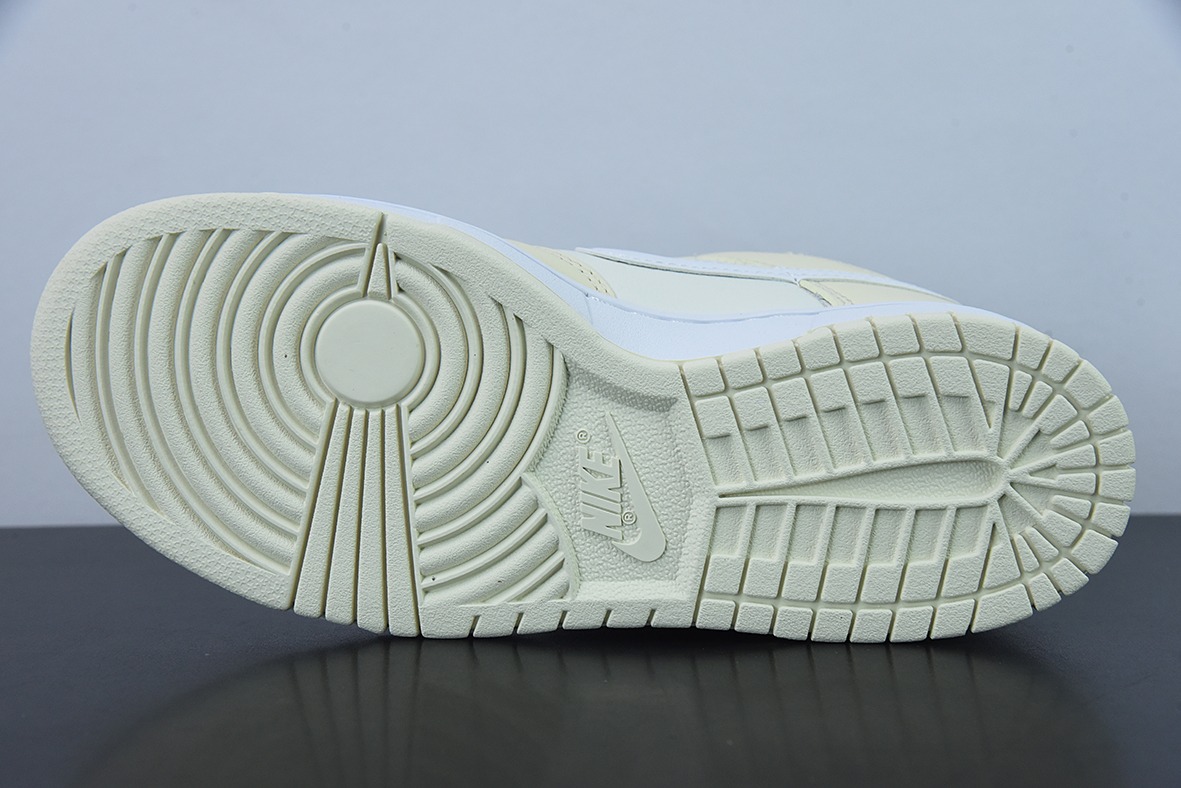 Nike SB Zoom Dunk Low 板鞋 系列经典百搭休闲运动板鞋货号：DJ6188-100
