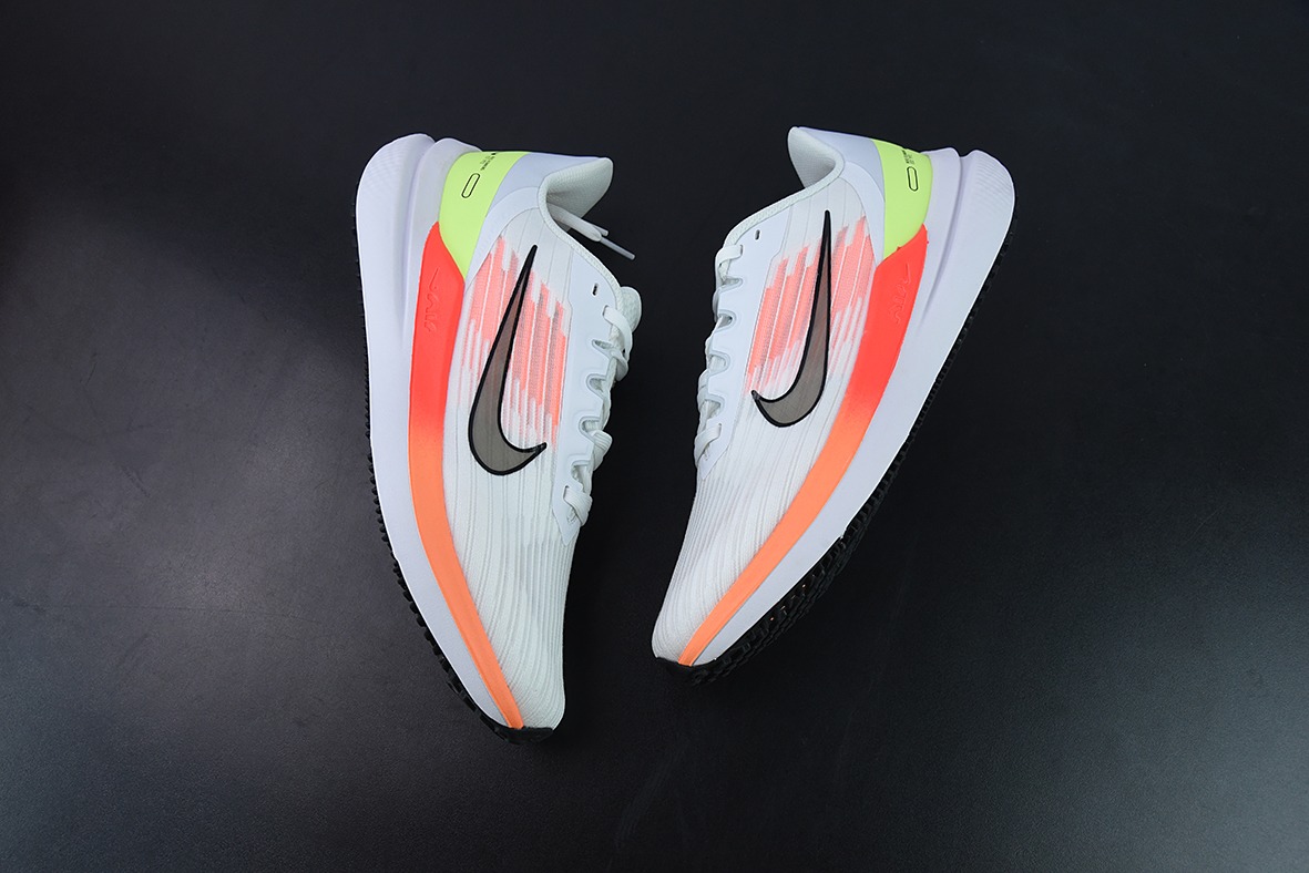 NK Zoom Winflo 9 W9 超轻网面跑步鞋 货号：DD6203-100