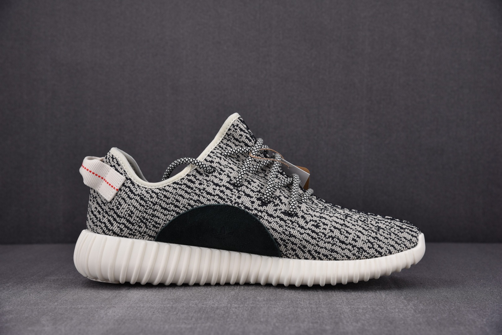 Yeezy灰白初代尺码36-48总裁