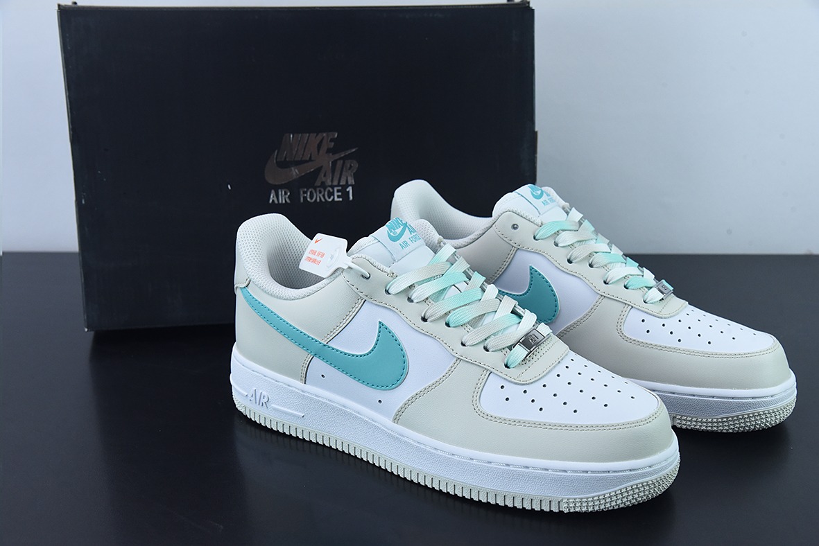 Air Force 1 '07 Low 奶白绿空军一号低帮运动休闲板鞋 货号：LZ6699-555