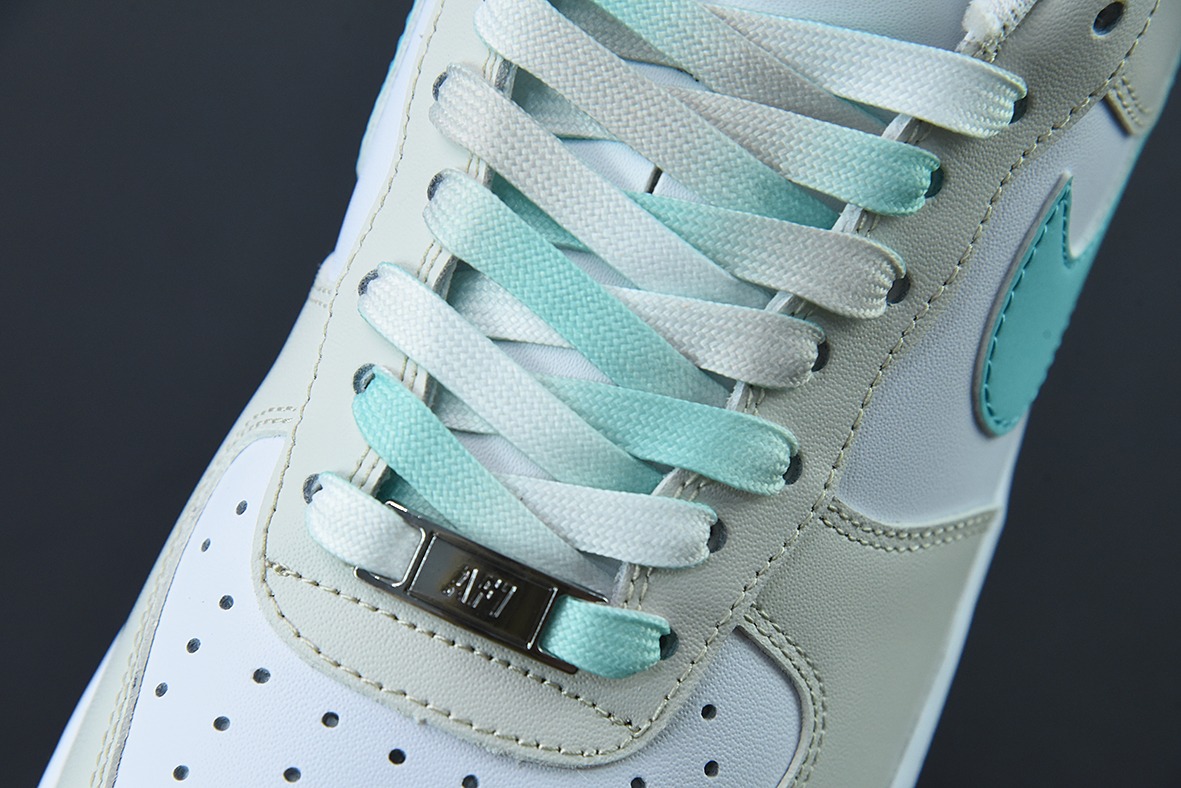 Air Force 1 '07 Low 奶白绿空军一号低帮运动休闲板鞋 货号：LZ6699-555