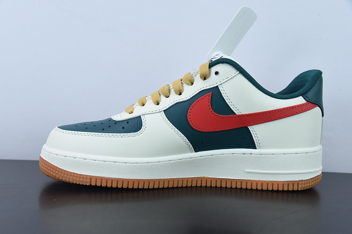 Nike By You Air Force 1'07 Low Retro SP空军一号低帮白绿暗红”货号:FD9063-163