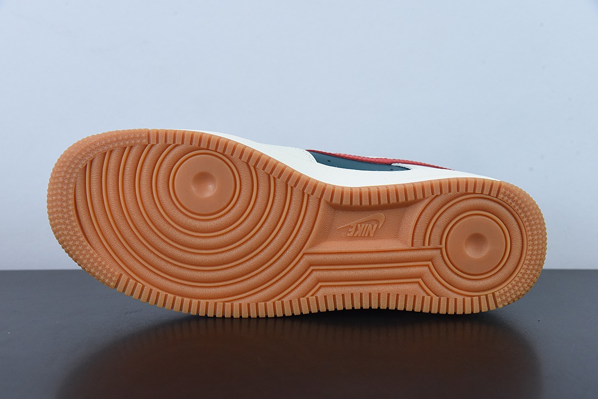 Nike By You Air Force 1'07 Low Retro SP空军一号低帮白绿暗红”货号:FD9063-163
