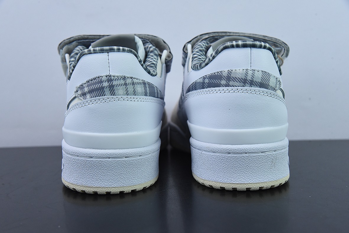 Adidas Originals Forum 84 Low 灰白格子布低帮休闲板鞋 货号 FZ5627
