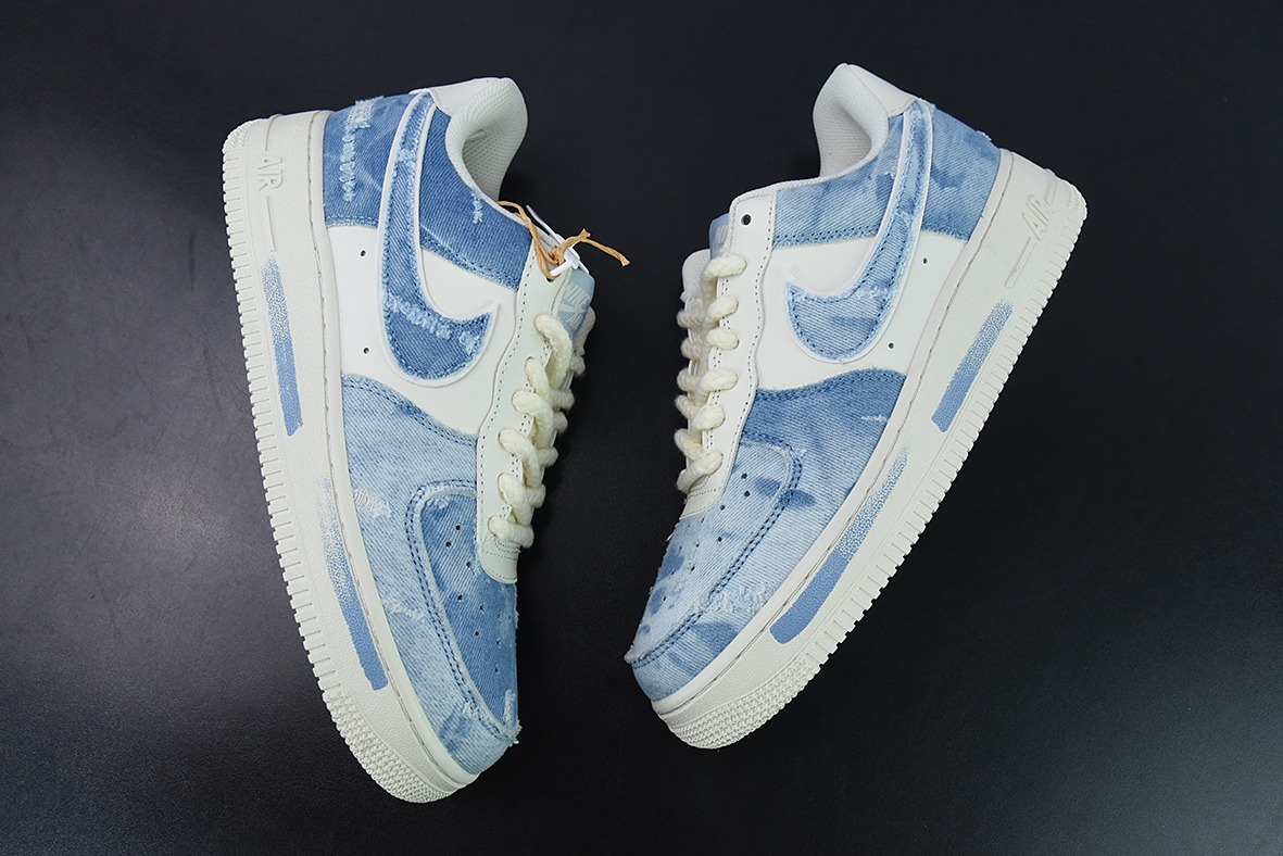 NK Air Force 1 Low 空军一号低帮百搭休闲运动板鞋 水洗牛仔破洞 货号:CW1888-611