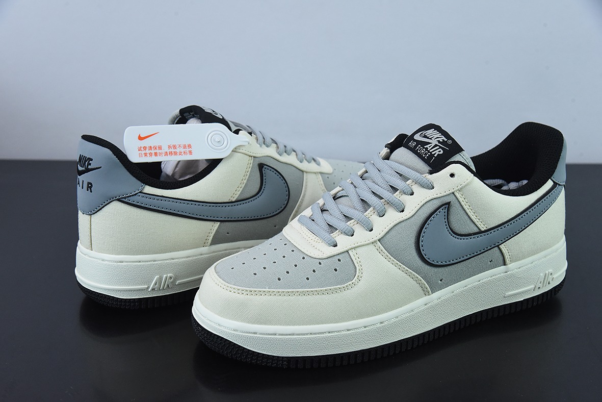 Air Force 1’07 Low QS"Milk White/Fog Blue"空军一号“ 拼接帆布奶白雾蓝”低帮休闲板鞋 货号DG2296-020