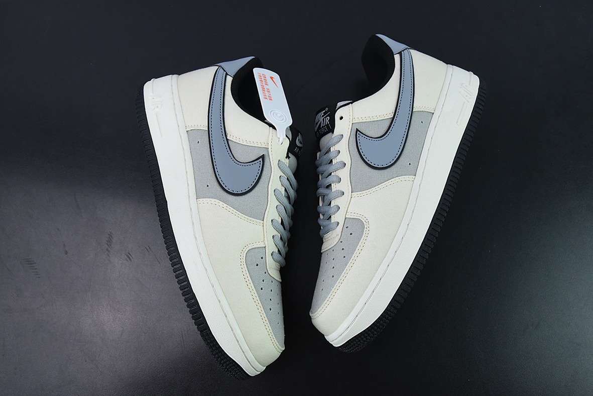 Air Force 1’07 Low QS"Milk White/Fog Blue"空军一号“ 拼接帆布奶白雾蓝”低帮休闲板鞋 货号DG2296-020