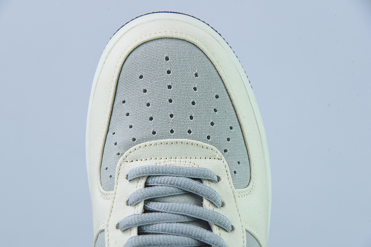 Air Force 1’07 Low QS"Milk White/Fog Blue"空军一号“ 拼接帆布奶白雾蓝”低帮休闲板鞋 货号DG2296-020