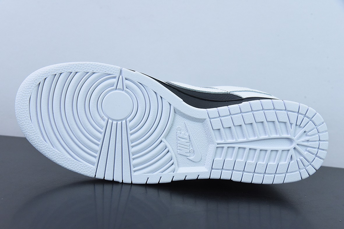 Nike SB Dunk Low"Reverse Panda"扣篮系列低帮休闲运动滑板板鞋“白黑翻转熊猫”货号:FD9064-011