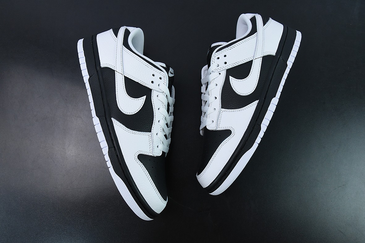 Nike SB Dunk Low"Reverse Panda"扣篮系列低帮休闲运动滑板板鞋“白黑翻转熊猫”货号:FD9064-011