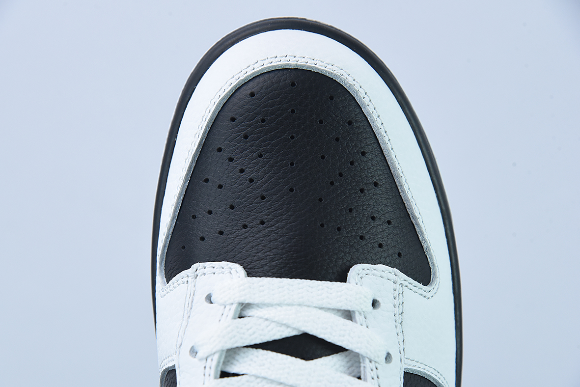 Nike SB Dunk Low"Reverse Panda"扣篮系列低帮休闲运动滑板板鞋“白黑翻转熊猫”货号:FD9064-011